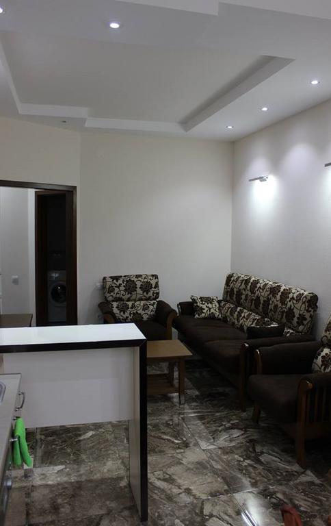 Apartment On Rustaveli 17 Batoumi Extérieur photo